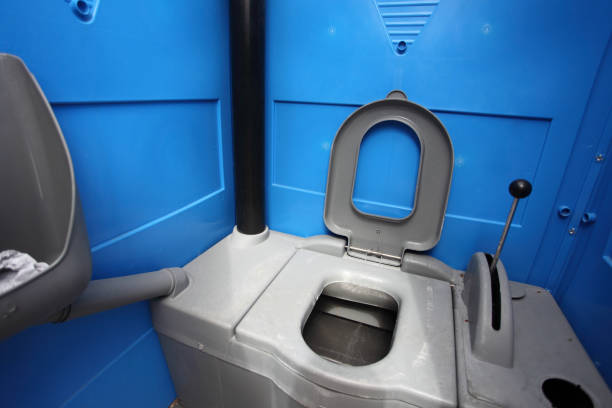 Portable Toilet Options We Offer in Hill N Dale, FL